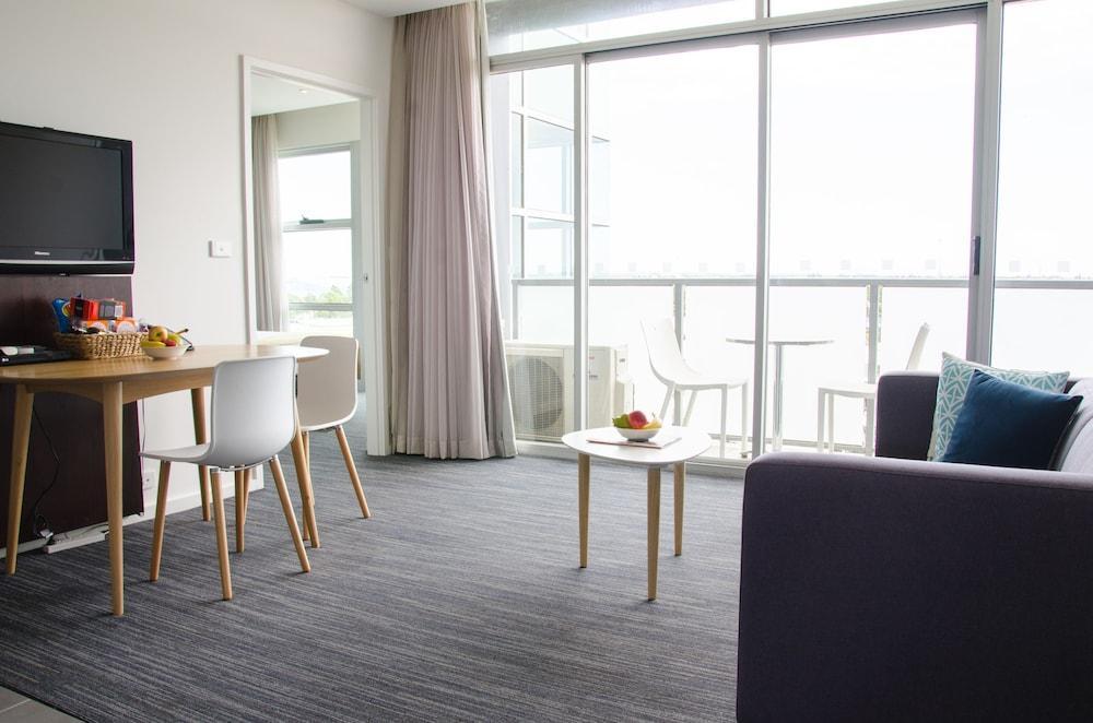 เควสท์ แคโรไลน์ สปริง เซอร์วิส อพาร์ตเมนท์ Aparthotel แคโรไลน์สปริงส์ ภายนอก รูปภาพ