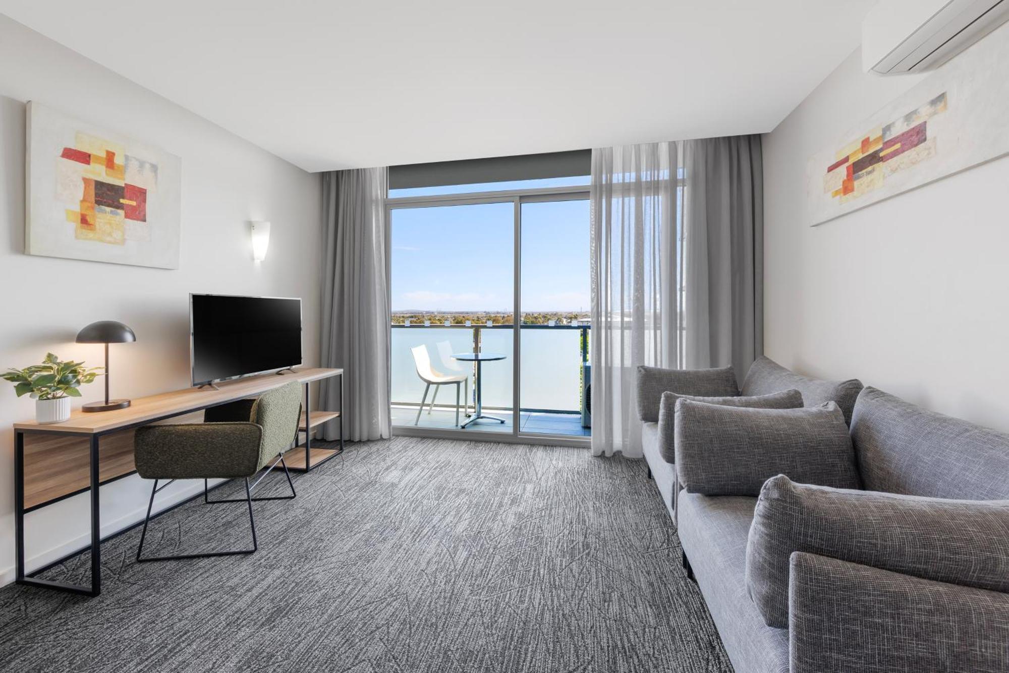 เควสท์ แคโรไลน์ สปริง เซอร์วิส อพาร์ตเมนท์ Aparthotel แคโรไลน์สปริงส์ ภายนอก รูปภาพ