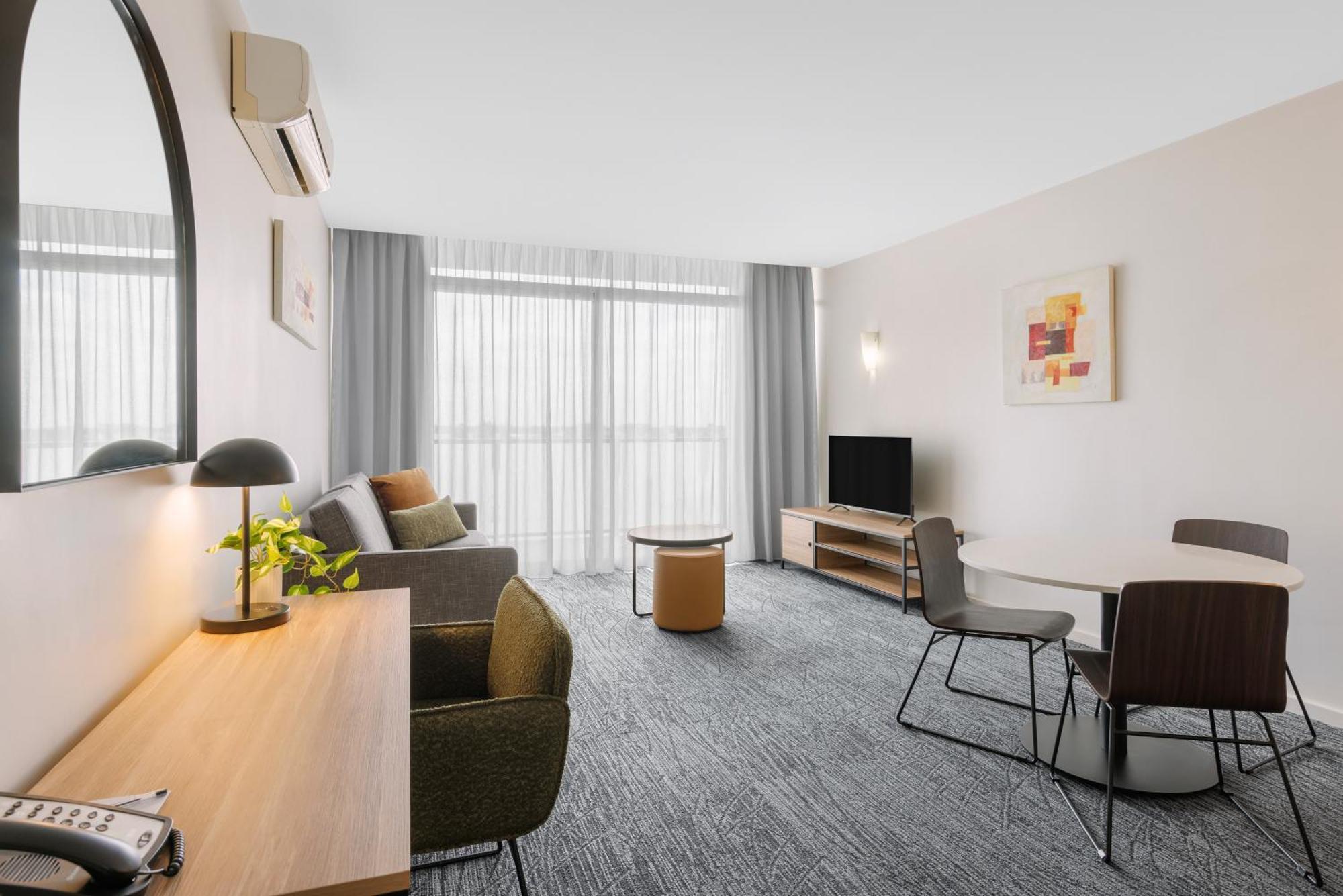 เควสท์ แคโรไลน์ สปริง เซอร์วิส อพาร์ตเมนท์ Aparthotel แคโรไลน์สปริงส์ ภายนอก รูปภาพ