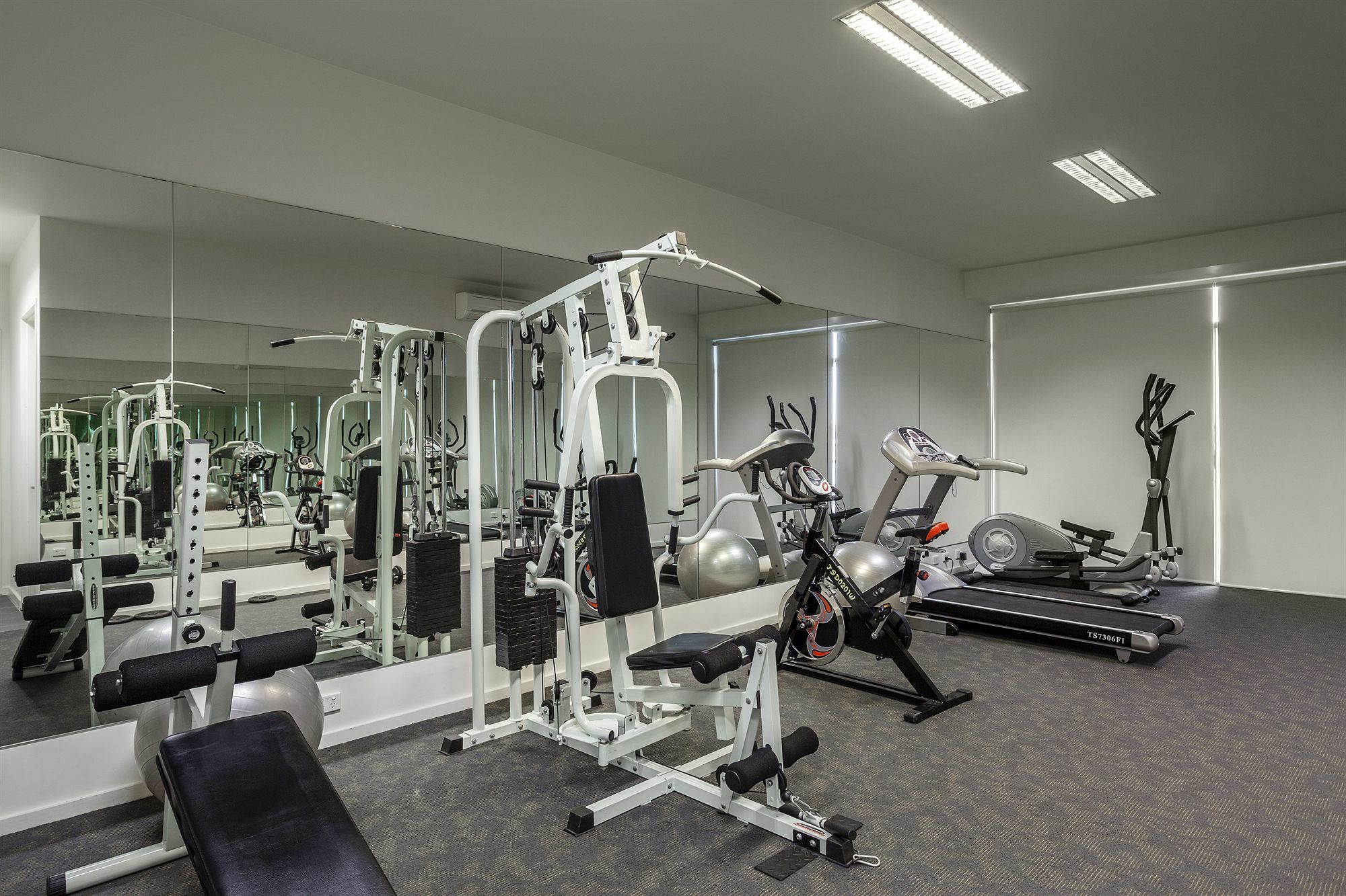 เควสท์ แคโรไลน์ สปริง เซอร์วิส อพาร์ตเมนท์ Aparthotel แคโรไลน์สปริงส์ ภายนอก รูปภาพ