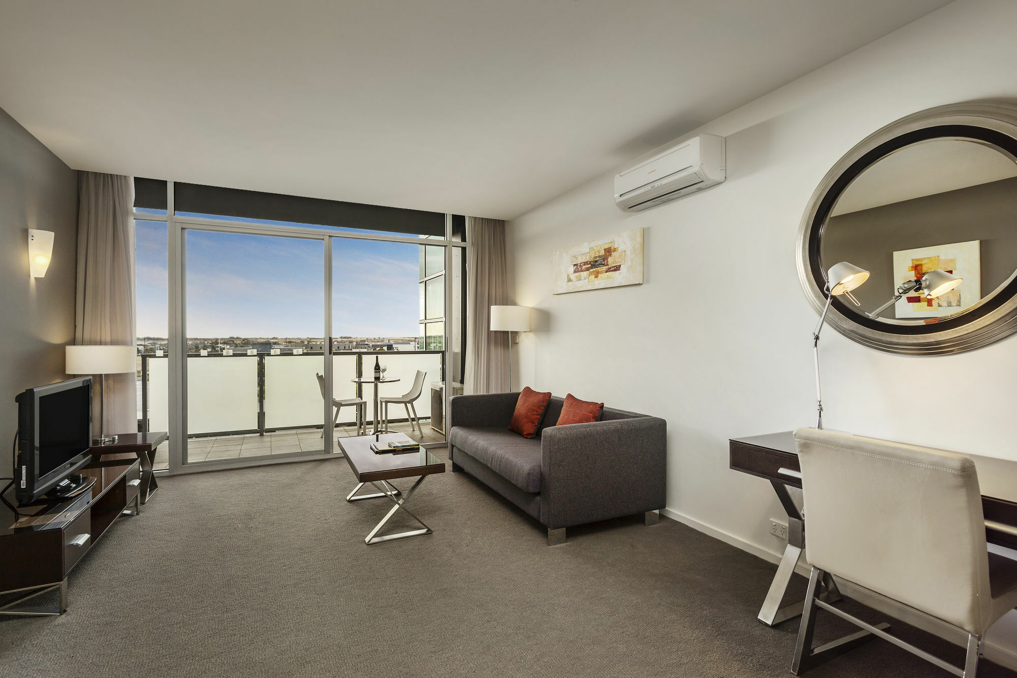 เควสท์ แคโรไลน์ สปริง เซอร์วิส อพาร์ตเมนท์ Aparthotel แคโรไลน์สปริงส์ ภายนอก รูปภาพ